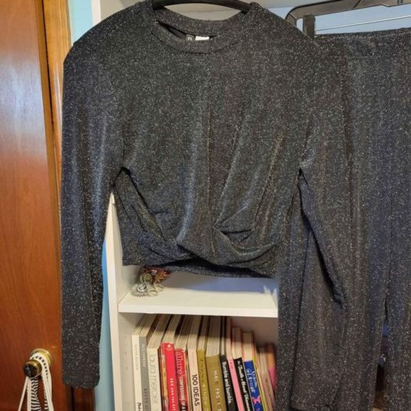 Black Sparkly 2-Piece from H&M. Size Medium. Stretchy, Lightweight, Worn Once. - Picture 4 of 9